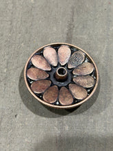 Load image into Gallery viewer, 1.5” Decorative Antique Copper Stone Concho
