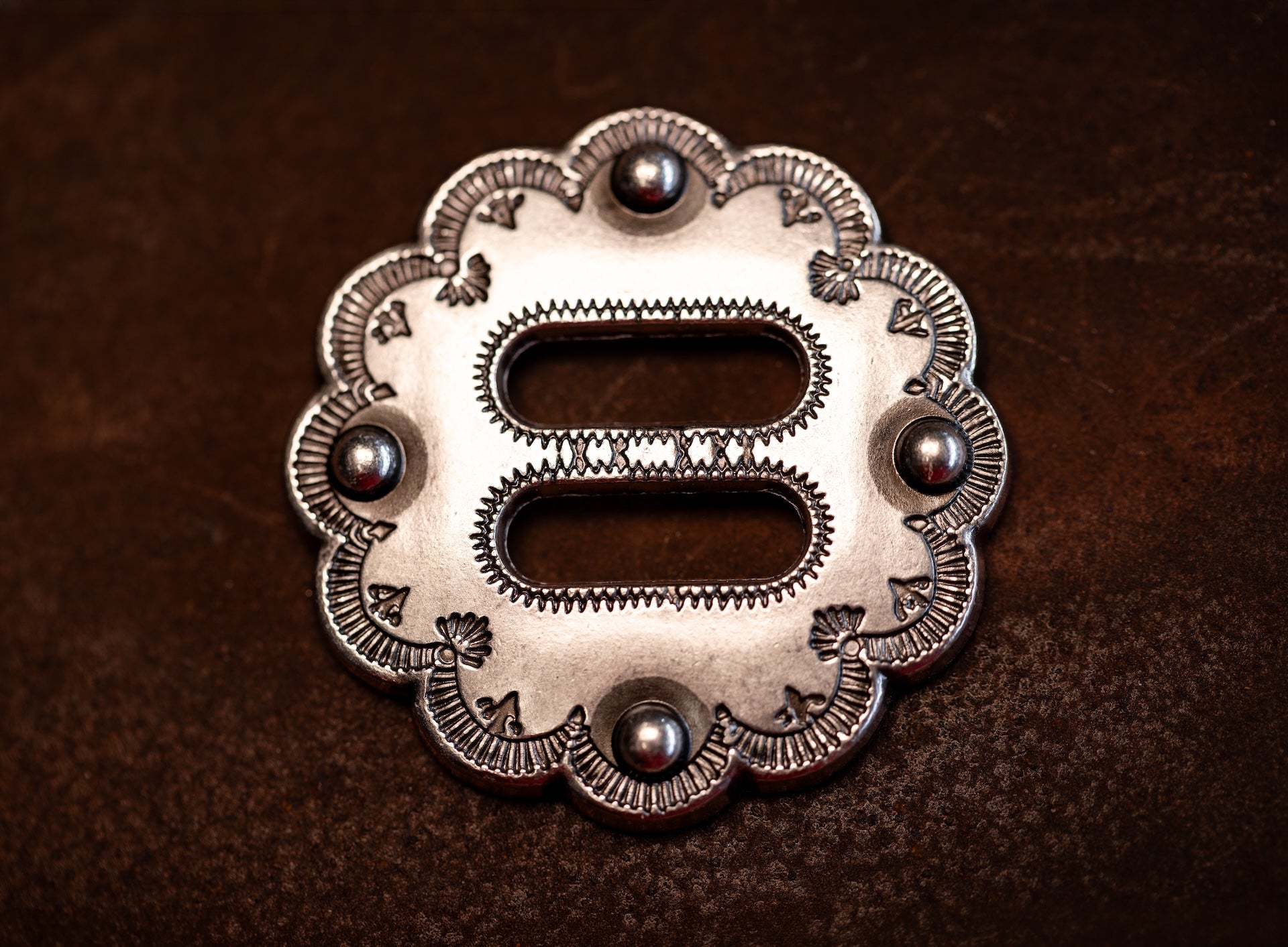 1.5" Desert Mesa Slotted Concho