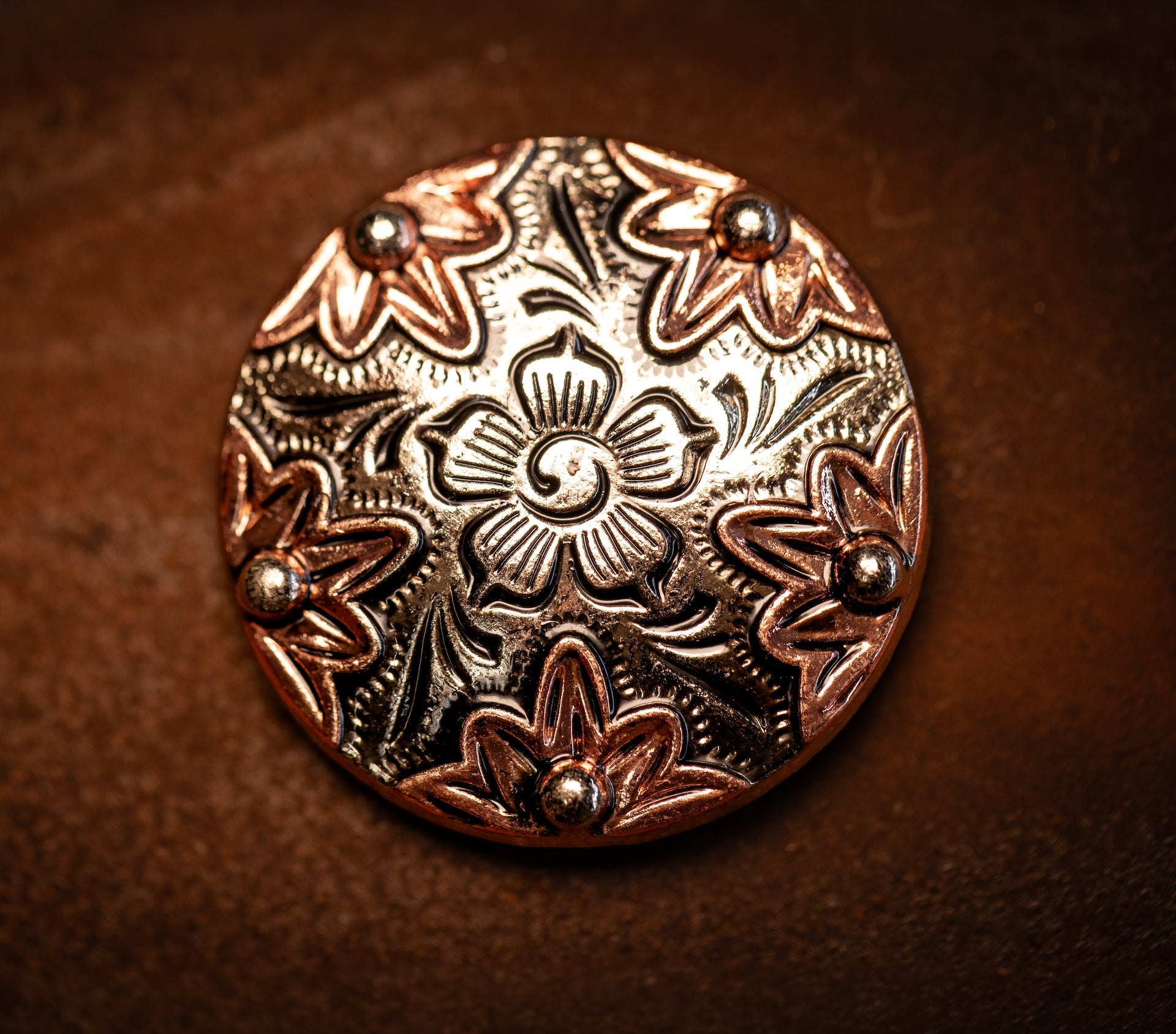 1.5” 2-Tone Flower Concho