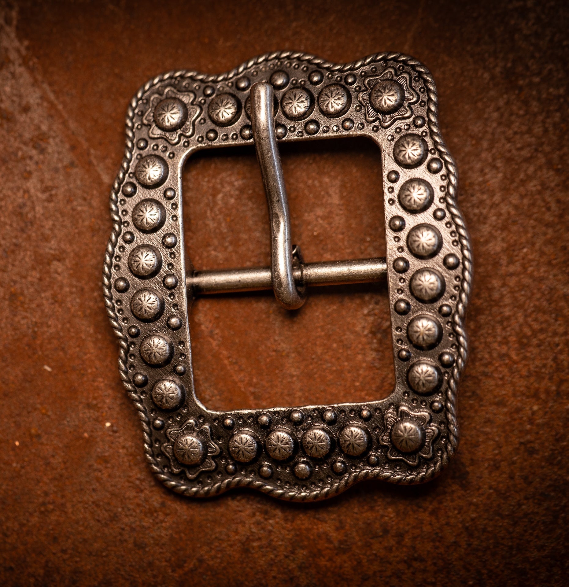 3/4" Antique Nickel Scalloped Berry Buckle