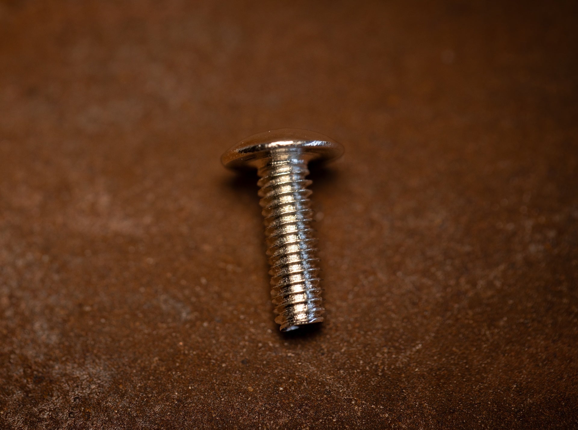 Lot of 100 5/8” M4 concho screws