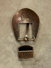 Load image into Gallery viewer, 3/4" Antique Copper Decorative Buckle with Pink Stones
